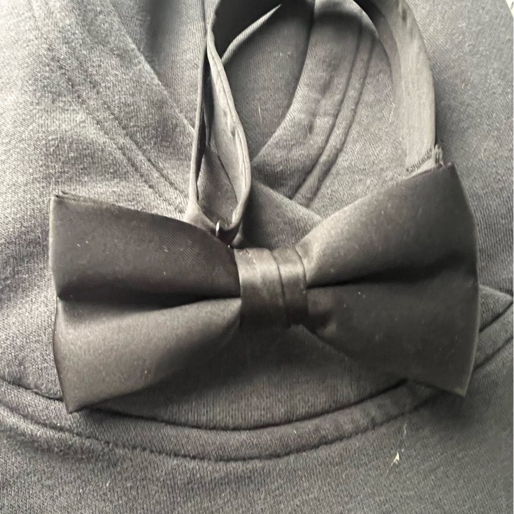 BLACK BOW TIE